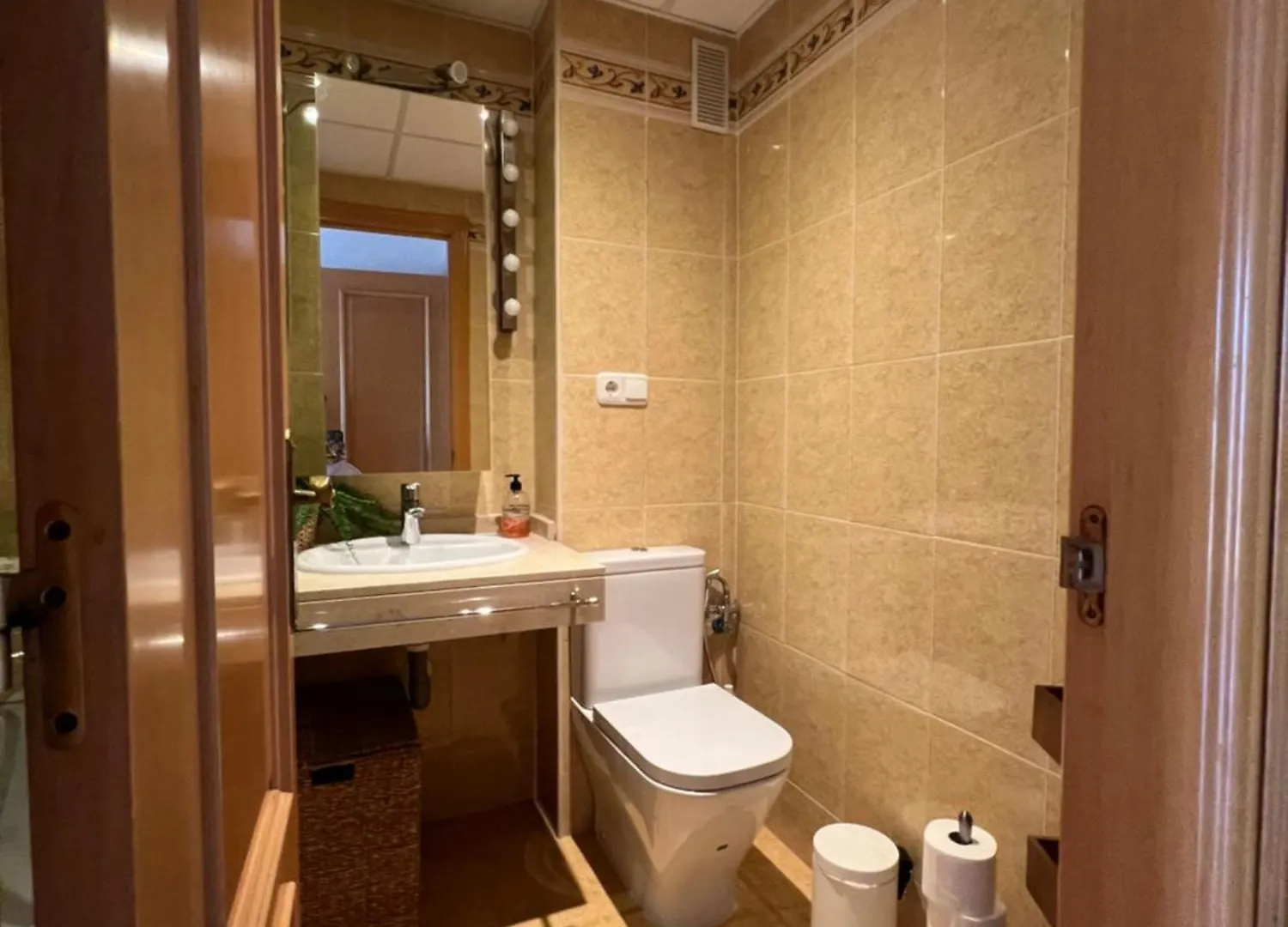 Hill View Benalmadena Appartment With Fresh Renovation Apartmán