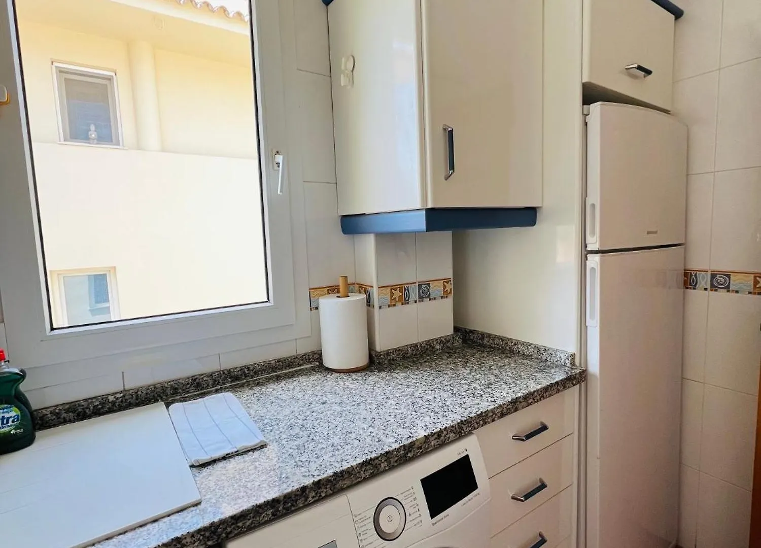 Hill View Benalmadena Appartment With Fresh Renovation アパート