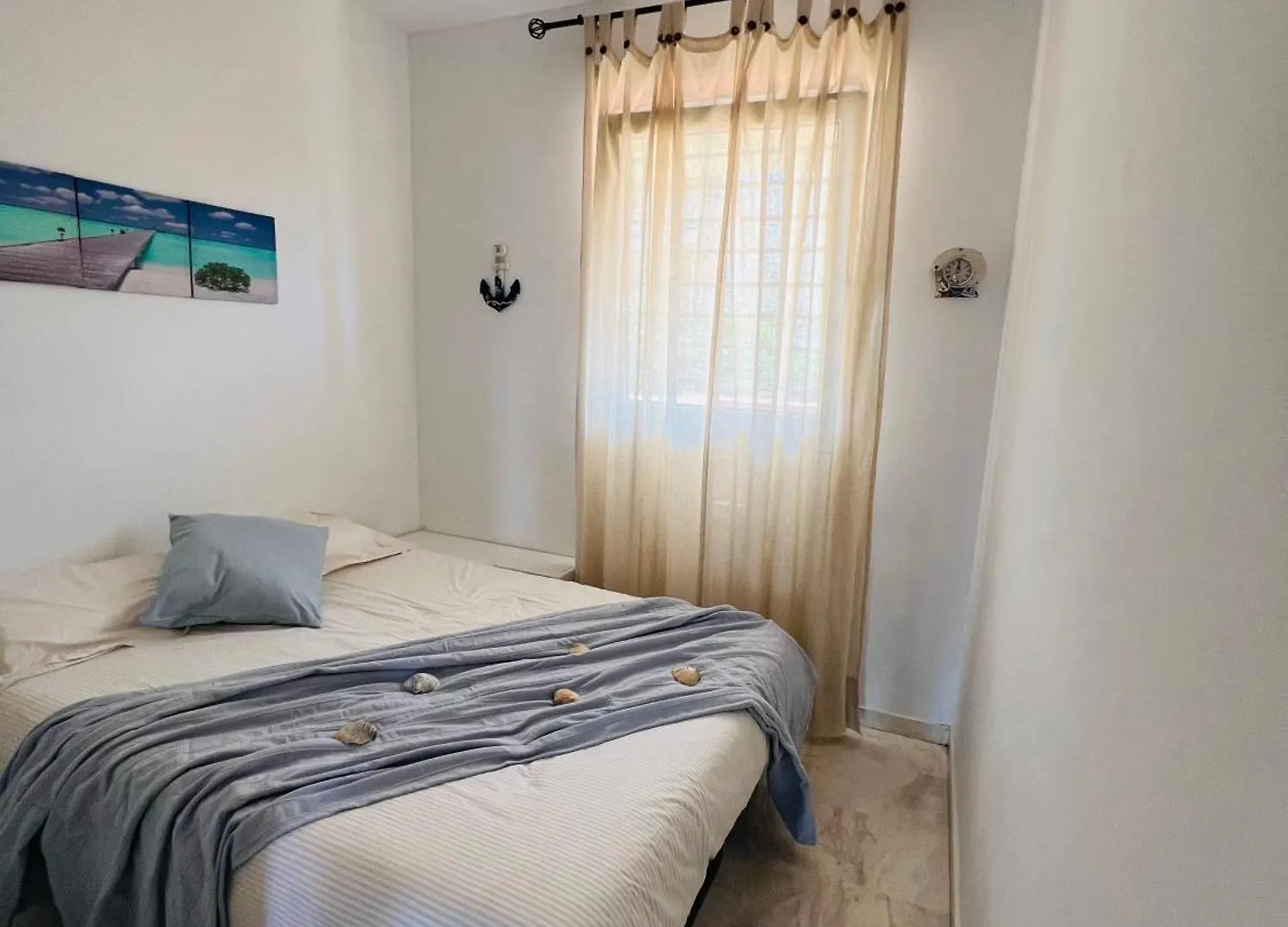 Hill View Benalmadena Appartment With Fresh Renovation アパート